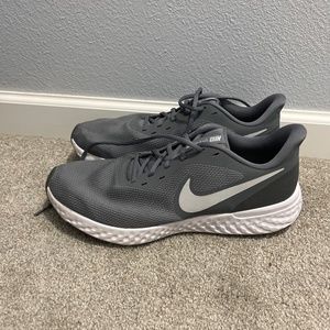 Men’s Nike Revolution Running Shoes